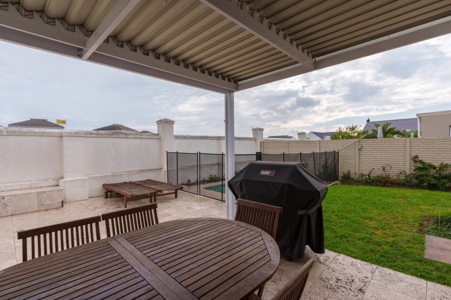 2 Bedroom Property for Sale in Royal Ascot Western Cape